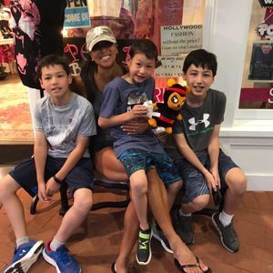 Meet your Posher, Mia